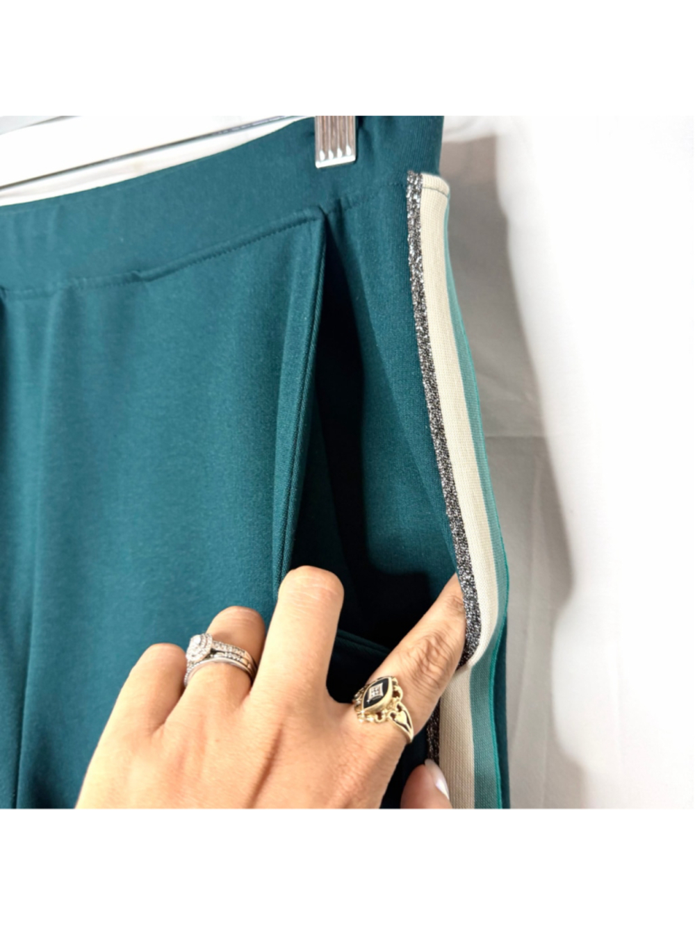 Women's Saint + Sofia Green Runway Pant Trousers Size 4 with White Side Stripe - Picture 3 of 6